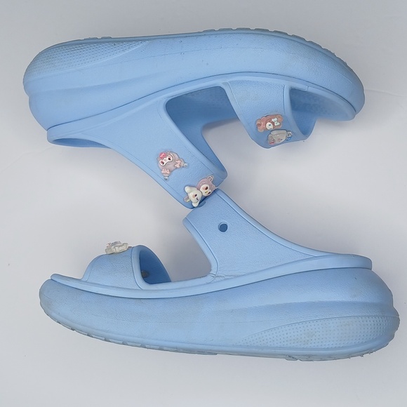 Crocs Classic Clogs with assorted Jibbitz charms - Picture 4 of 7